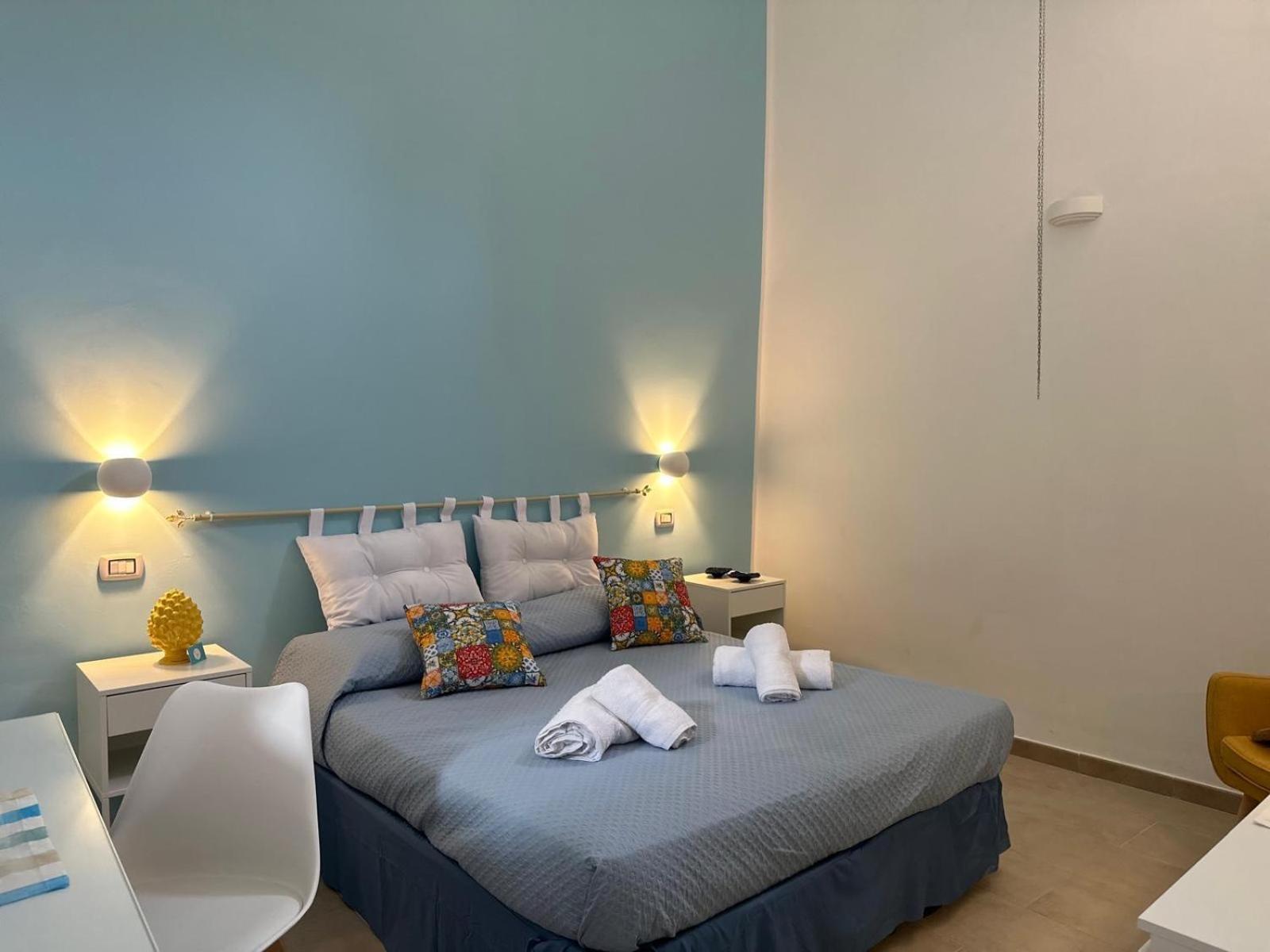 Madre Terra Airport Rooms And Suites Terrasini Extérieur photo