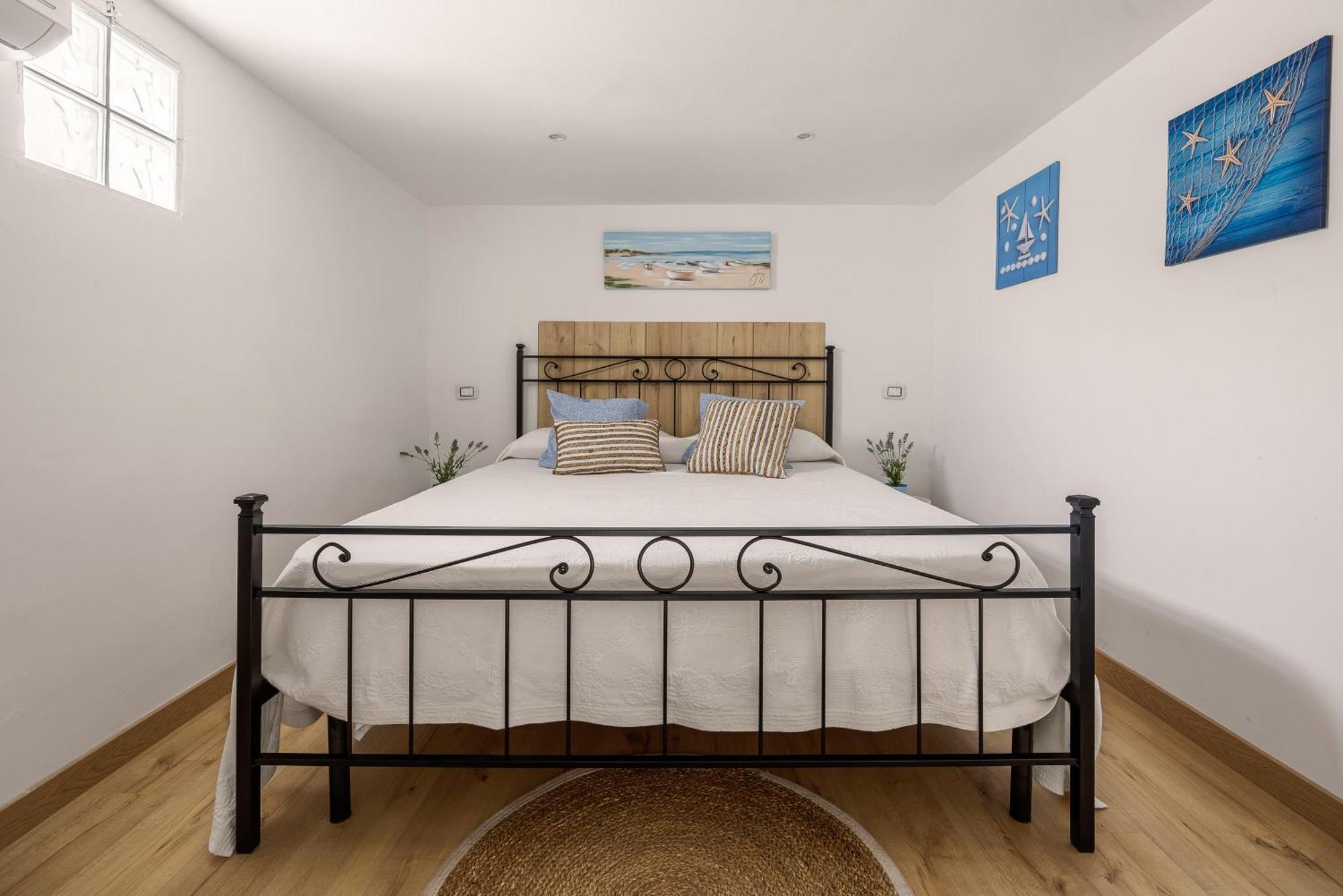 Madre Terra Airport Rooms And Suites Terrasini Extérieur photo