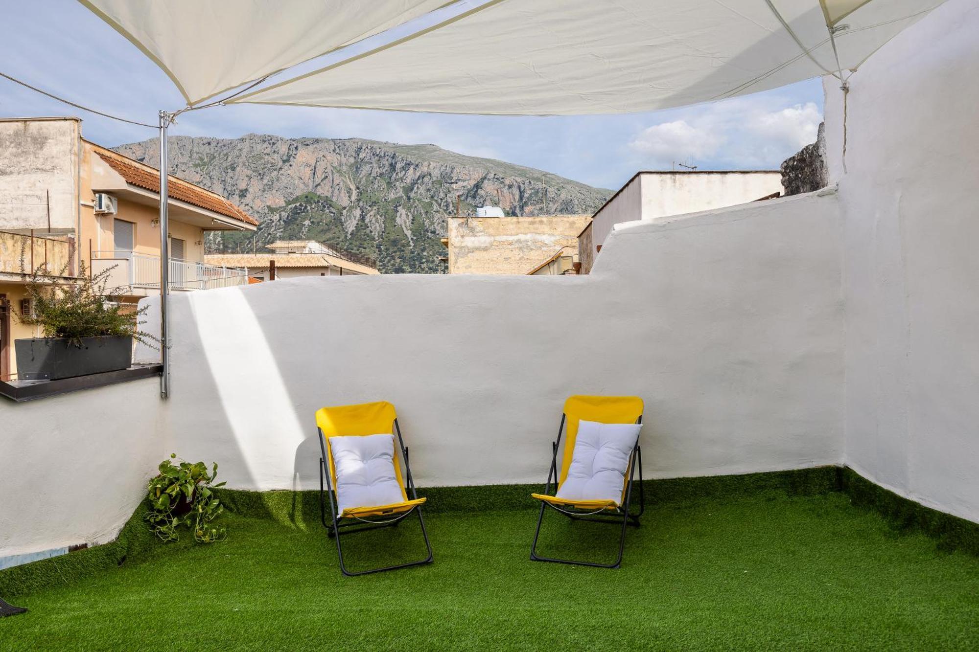 Madre Terra Airport Rooms And Suites Terrasini Extérieur photo