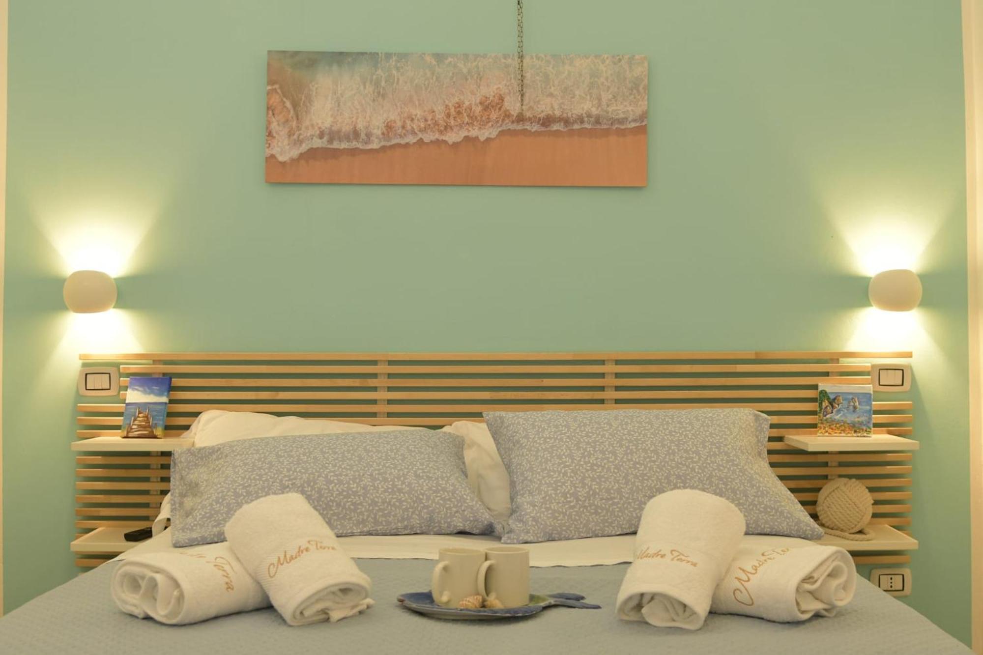 Madre Terra Airport Rooms And Suites Terrasini Extérieur photo